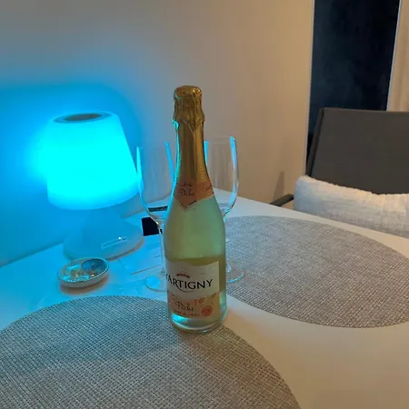 Nuit Detente Liebeshotel Rodez